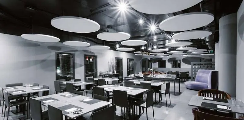 ויצ'נצה The Aries Hotel